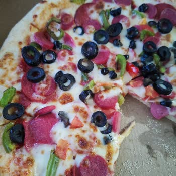Pizza Hut Girne Şube Kalitesizliği