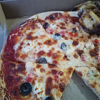 Pizza Hut Girne Şube Kalitesizliği