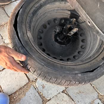 Goodyear Lastiklerde Güvenlik Sorunu: Aile Yolculuğunda Yaşanan Hayal Kırıklığı