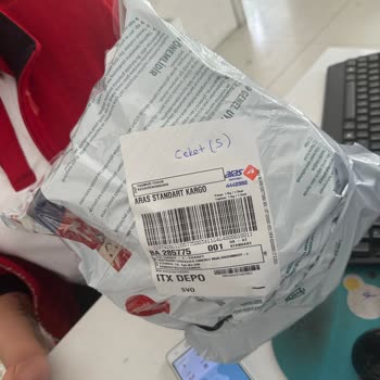 Zara Ürünümü Kaybetti İademi Onaylamıyor Gönderdiğim Ürünü Yollamıyor.