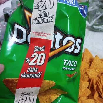 Doritos'tan Çıkan Köpek Mamasına Benzer Şeyler