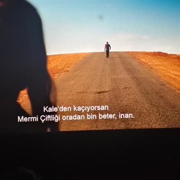 Paribu Cineverse Perde Üzerinde Leke