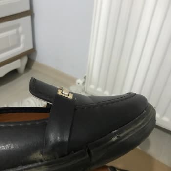 Modafirsat.com.tr Ayakkabı Aldım 1 Ayda 5 Kez Giydim Her Yeri Çatladı