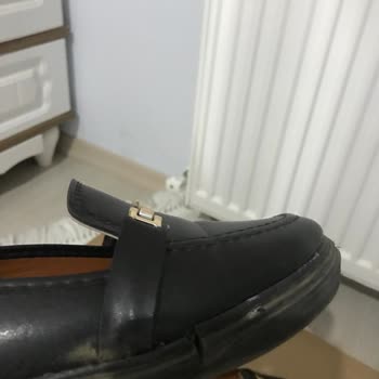 Modafirsat.com.tr Ayakkabı Aldım 1 Ayda 5 Kez Giydim Her Yeri Çatladı