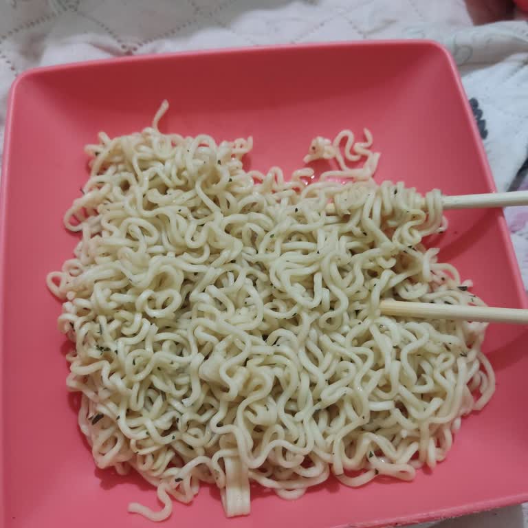 Oba Makarna Makarnanın İçinden Saç Teli Çıktı