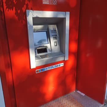 Akbank Bankamatik İlgisizliği Her Hafta Bozulan Bir Bankamatik
