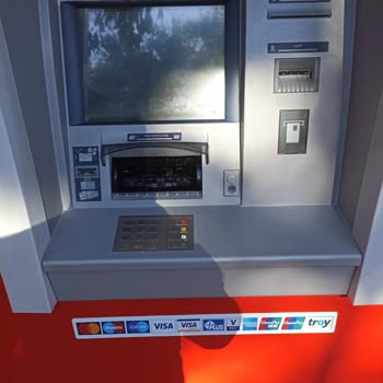 Akbank Bankamatik İlgisizliği Her Hafta Bozulan Bir Bankamatik