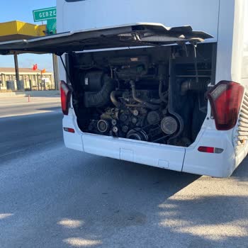 Metro Turizm Saatlerce Yolda Kaldık