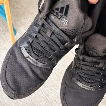 Adidas Sattığı Ürünlerin Arkasında Durmuyor!