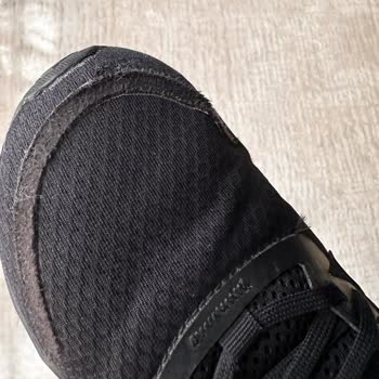 Adidas Sattığı Ürünlerin Arkasında Durmuyor!