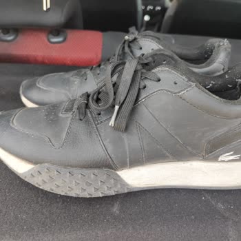 Lacoste Ayakkabımın İç Astar Yırtılması