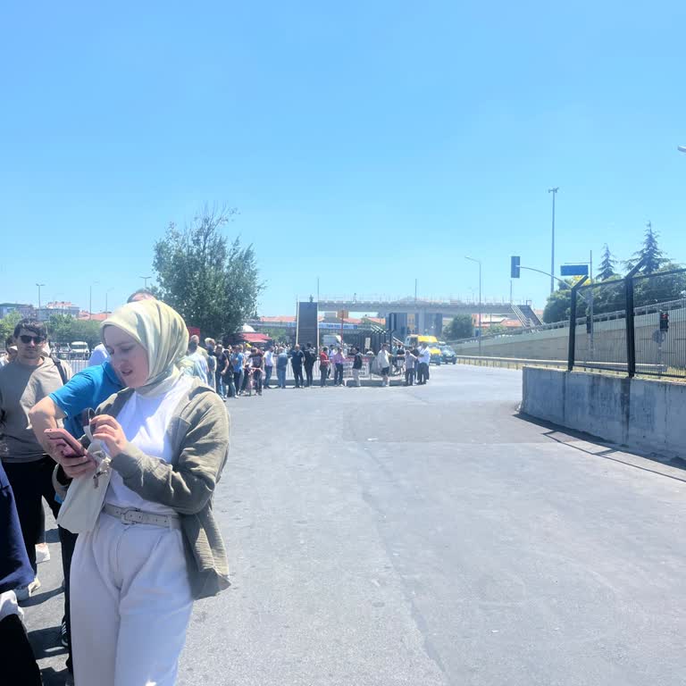 İETT - İstanbul Elektrik Tramvay Tünel Otobüslerin Asla Gelmemesi