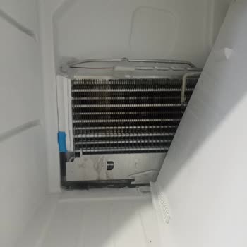 i Buzdolabı Soğutmuyor Arıza Yaptığı Zaman Ses Çıkartıyor Çok Gürültülü