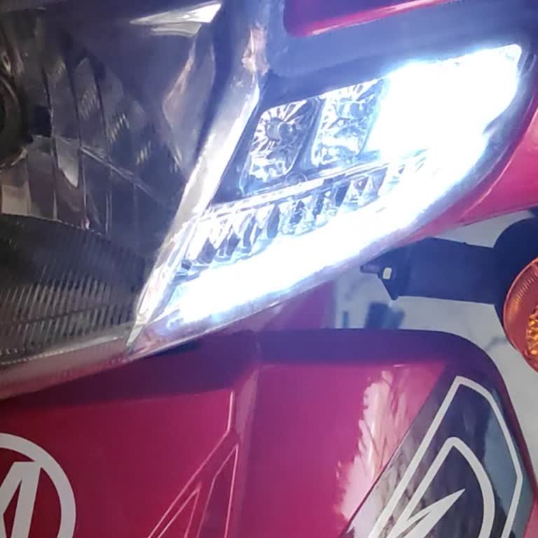 Mondial Sfc Motorsiklet Ön Park Ledler Patladı