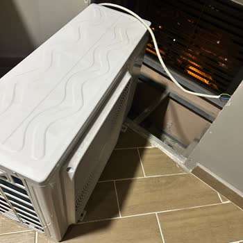 ECA Sıfır Alınan Klimalar Soğuk Üflemiyor Gelen Servis İlgilenmiyor.