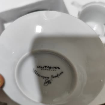 Kütahya Porselen Kırık Ürün Yardımcı Olunmaması