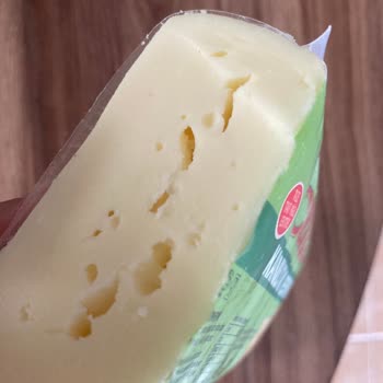 Cebel Marka Kahvaltılık Peynir Bozuk Ve Kokuyor