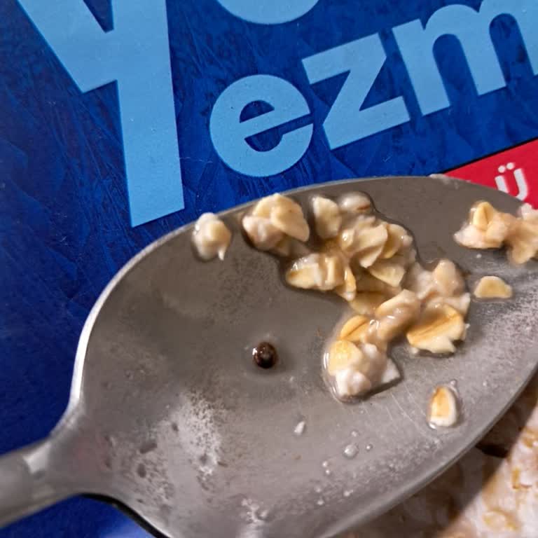 BİM'den Aldığım Kelly's Marka Yulaf Ezmesi'nden Salyangoz Çıktı!