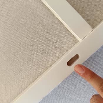 IKEA Ingolf Bar Sandalyesini Skandalı