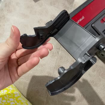 Dyson Süpürge Başlığının Kısa Sürede Kırılması
