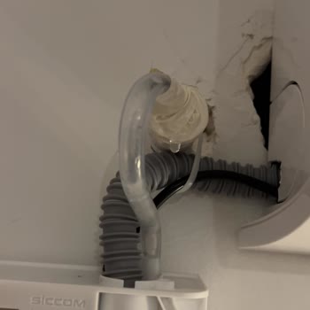 Arçelik Ücretsiz Klima Kurulumunda Yanlış, Bozuk Malzeme Satıyor5300tl