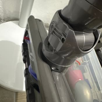 Dyson Süpürge Kırık Parçayı Karşılamıyor