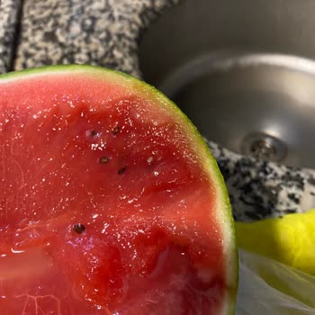 File Market Karpuzu Çürük Çıktı