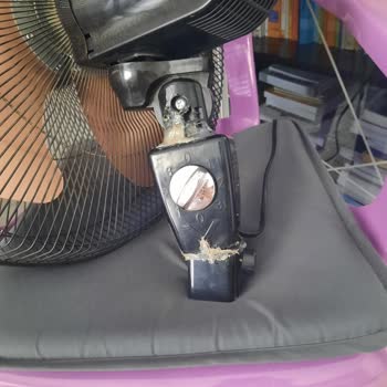 Raks Vantilatör Parça Kırık