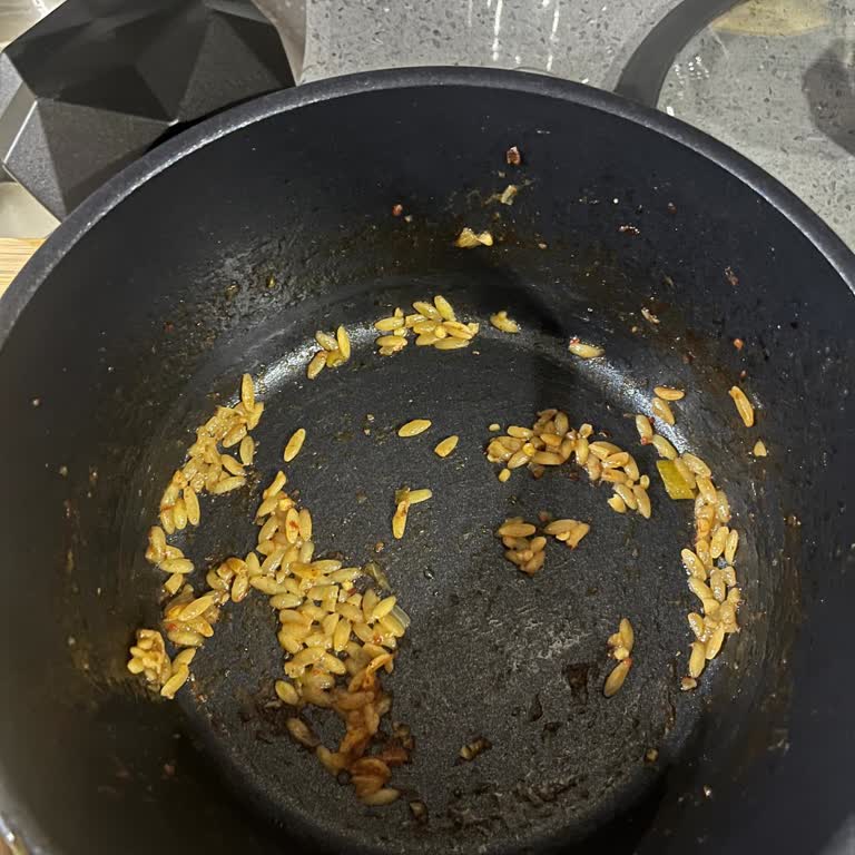 Karaca Züccaciye Servis Yanıltıyor