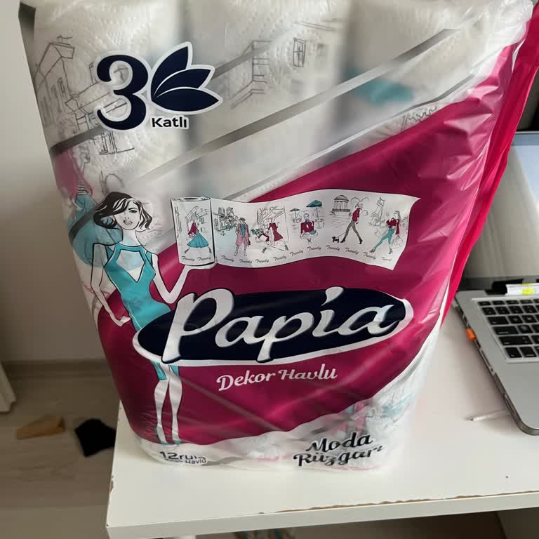 Sıla Porselen Havlu Kağıt Bembeyaz Olmalı. Desen Hiç Olmamış...