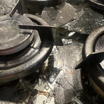 Termikel Marka Ankastre Ocağın Camı Patladı