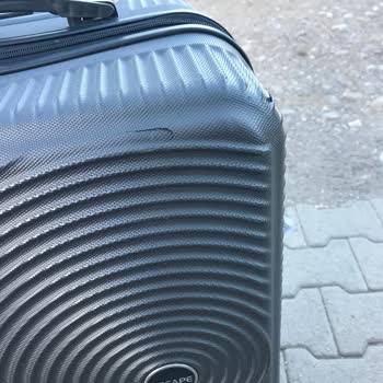 Türk Hava Yolları İle Valiz Kabusu: Kırık Tekerlekler Ve Kötü Hizmet