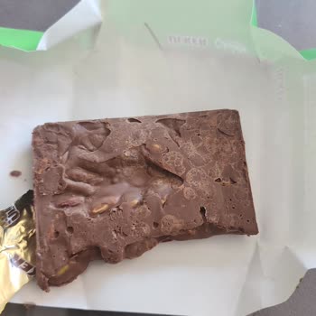 Ülker Kare Çikolata Üçgen Cıktı.