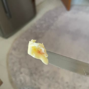 Harras Tereyağından Çıkan Pembe Leke