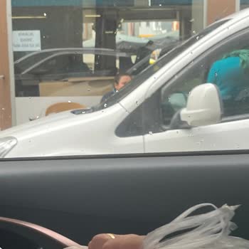 A101 Personel Görevini Yapmıyor