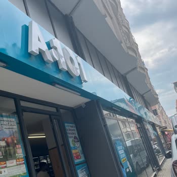 A101 Personel Görevini Yapmıyor