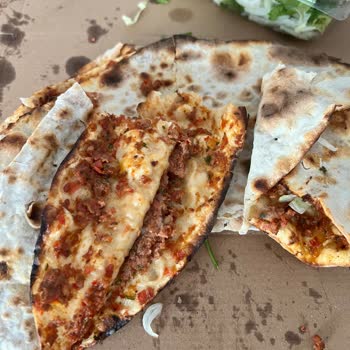 Yemeksepeti Ve Bir Lahmacun Bir Tava Restoranı Pişmanlıktır