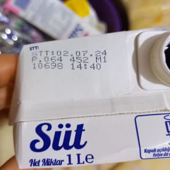 BİM Dost Süt Zehir Gibi Sarı Su Pis Kokuyor