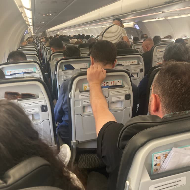 AJet (Anadolu Jet) Ankara-Elazığ Uçağı: Saatlerce Bekletildik, Açıklama Yok!