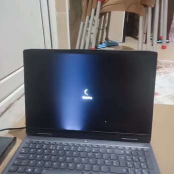 Lenovo Bilgisayar Laptop Ekranında Anlamsız Karartı Sorunu