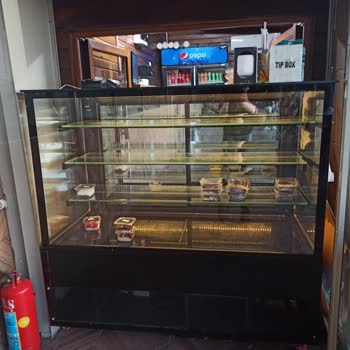 Küçükçekmece Belediyesi Soğuksu Sosyal Tesisi Vatandaşa Kovarcasına Hizmet Sunuluyor!