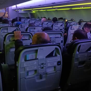 AJet (Anadolu Jet) Uçuş Rötarı Ve Bekleme Süresi Yolcuları Mağdur Etti
