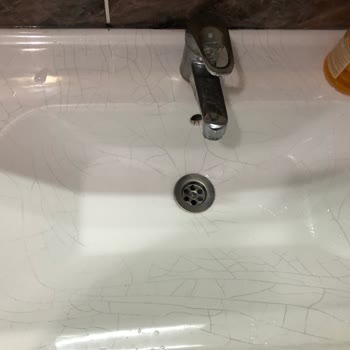 Cera Style Markalı Lavabodaki Çatlaklarım
