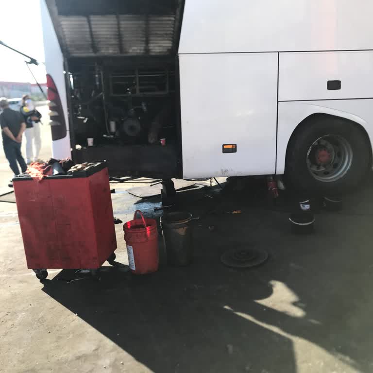 Büyük İstanbul Otogarı (Esenler Otogarı) Otobüs Yolda Kaldı