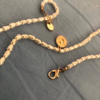 Stradivarius Kolyeler Paslandı Cilde Zarar Veriyor