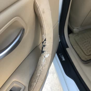 BMW 2011 320D E90 Arka Kapı İçten Tutma Yerlerinde Deformasyon