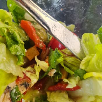 Hilltown Starbucks Çürük Salata Ve Bardak Olmaması Vs