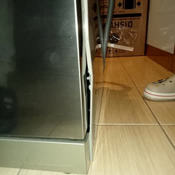 LG Kutudan Zedeli Çıkan Makine Ve İlgisiz Merkez + Bayi