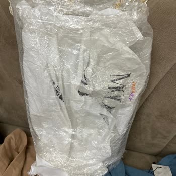 Moda Ala Butik 7 Üründen 3 Ürün Geldi Ve Takım Altı Yok