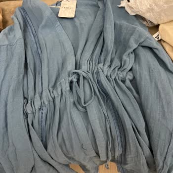 Moda Ala Butik 7 Üründen 3 Ürün Geldi Ve Takım Altı Yok